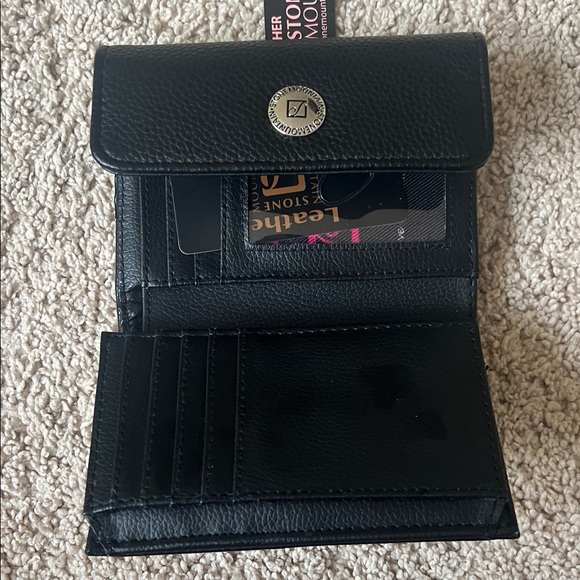 Stone Mountain Black Leather Wallet - Picture 8 of 8